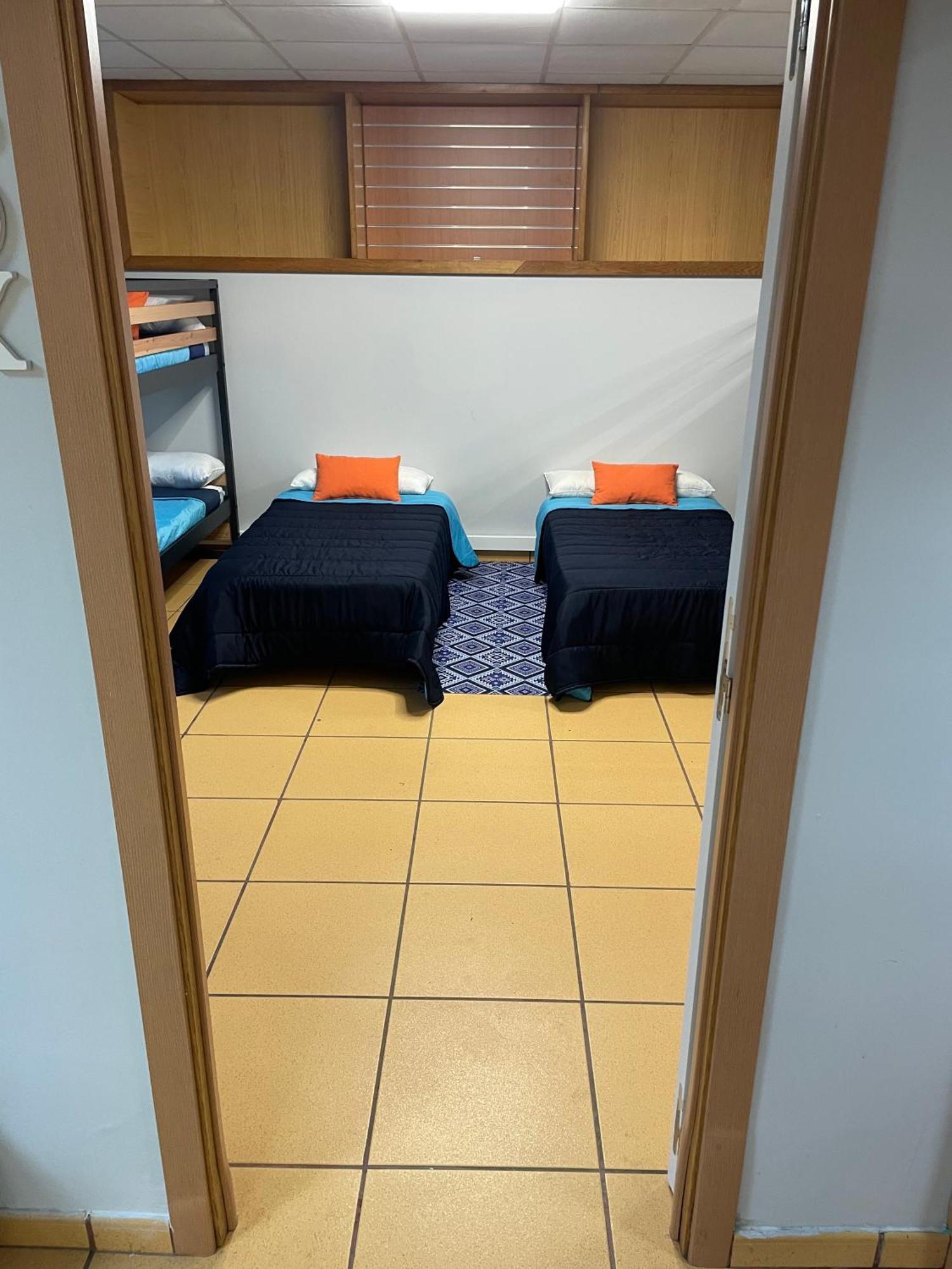 Hostel Cangas Buitenkant foto